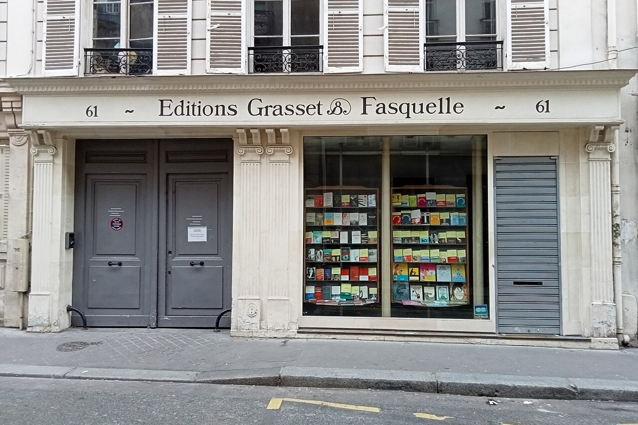 Un total de 115 auteurs annoncent quitter Grasset après le licenciement "inacceptable" de son PDG, selon une lettre commune obtenue par l'AFP